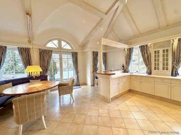 Hauptbild Exclusive 188m² Zimmer Split-Level-Luxuswohnung in Solln 3 Terrassen / Sauna + 2 TG- Stellplätze